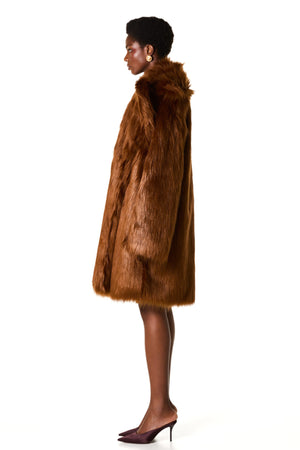 
                  
                    Load image into Gallery viewer, Γούνα Καφέ - Oversized Faux Fur
                  
                