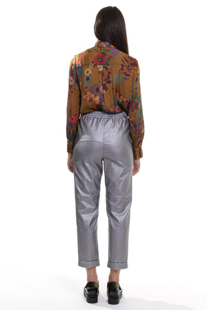 
                  
                    Load image into Gallery viewer, Metallic gray pants - Pants Mettallic Gray
                  
                