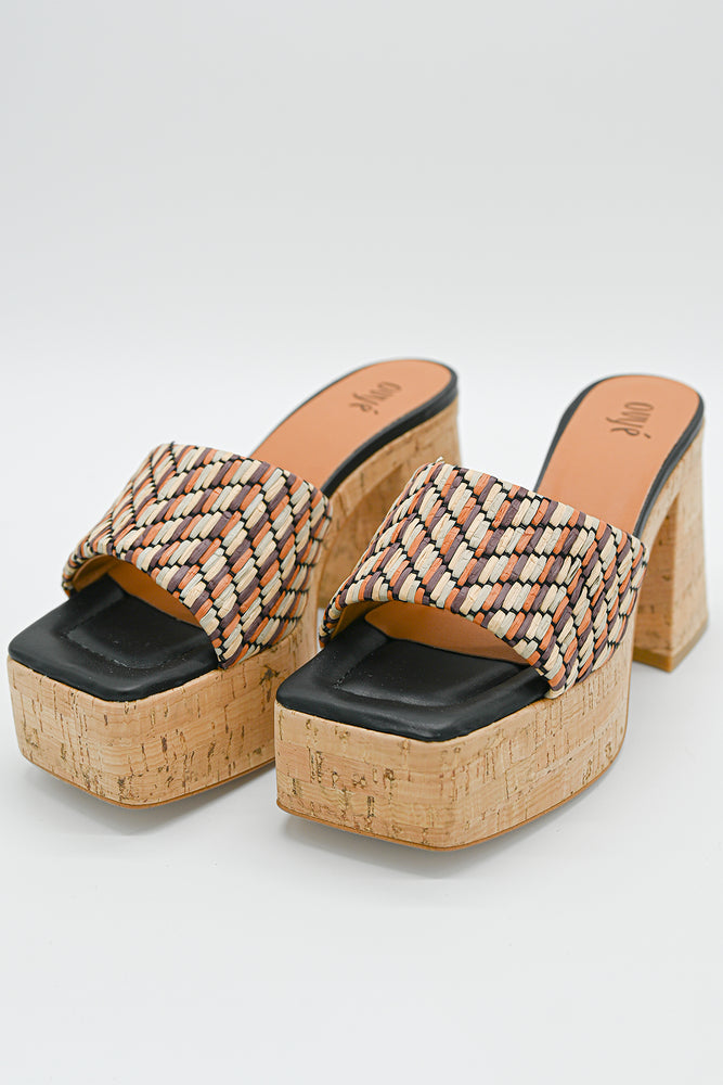 
                  
                    Load image into Gallery viewer, Hight heels sandal - Beige sandals
                  
                