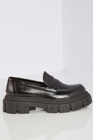 
                  
                    Load image into Gallery viewer, Leather Shoes Black - Naplak loafer
                  
                